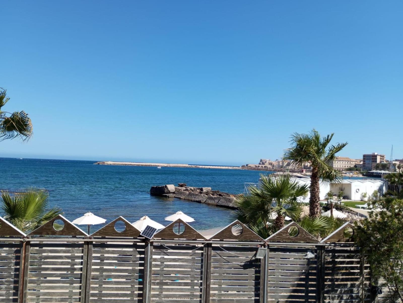 Sea View Apartment Syracuse ภายนอก รูปภาพ