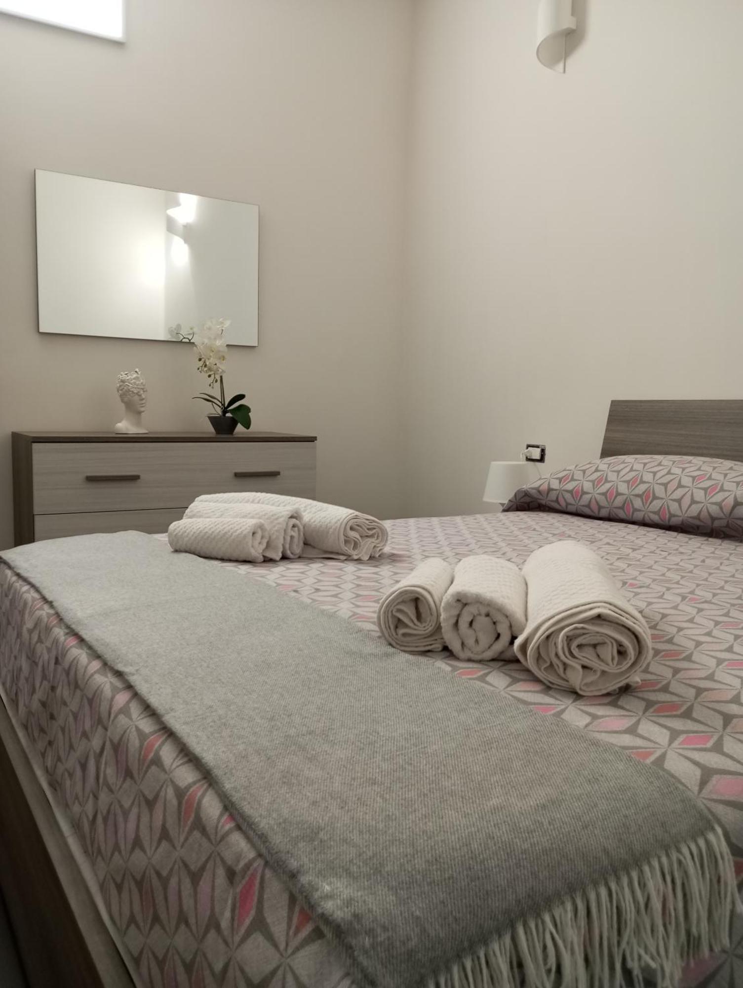 Sea View Apartment Syracuse ภายนอก รูปภาพ
